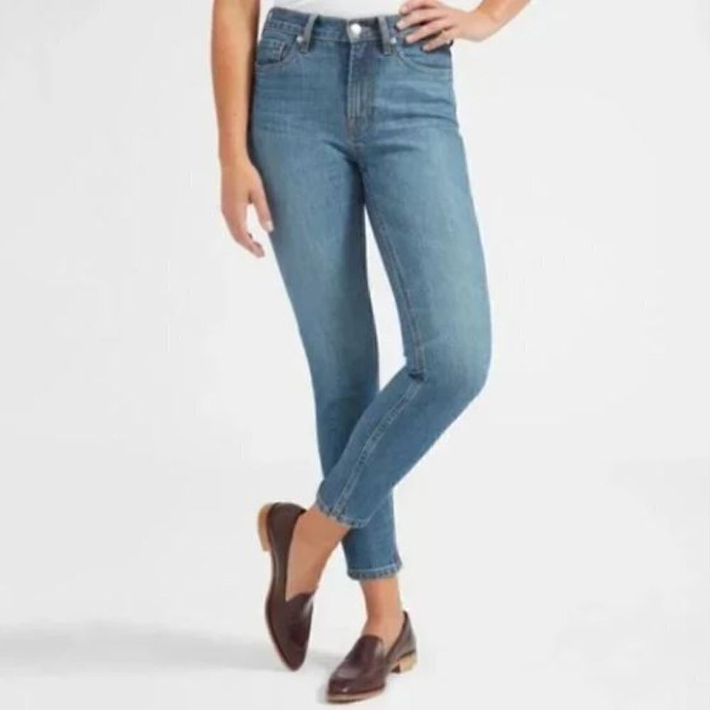 Everlane High Rise Ankle Jean Size 28‎